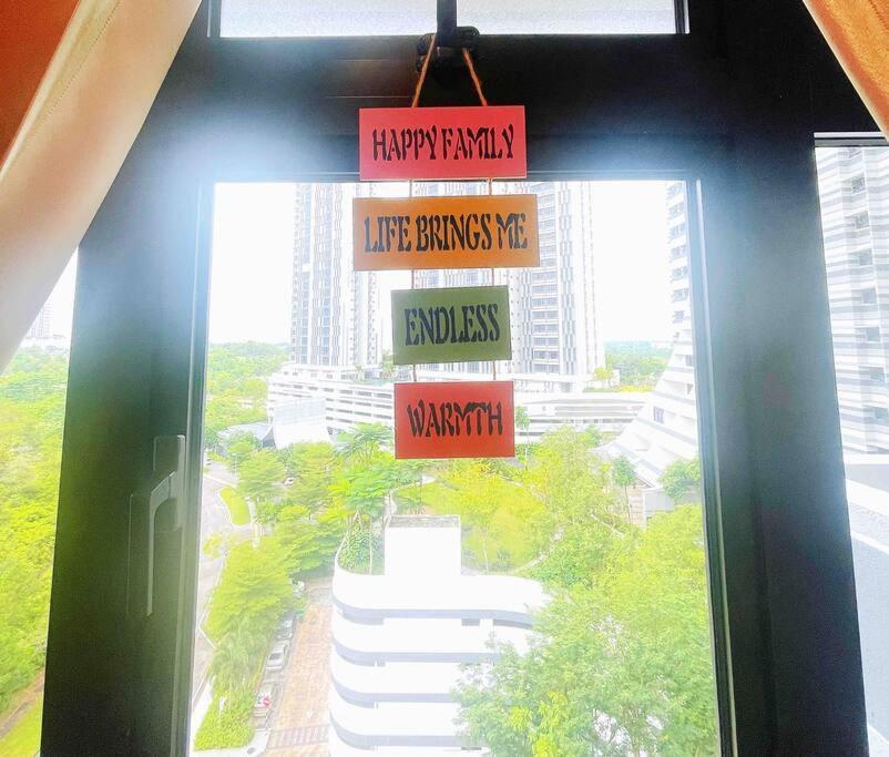 Legoland Jb Aghome Medini 3Room8Pax Bukit Indah Нусаджайя Экстерьер фото