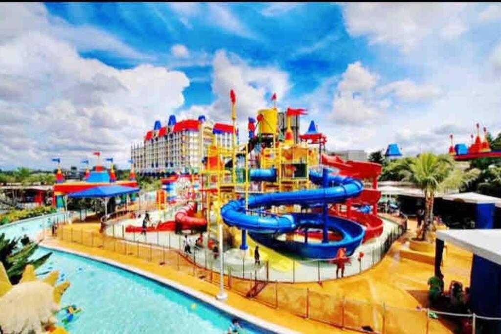 Legoland Jb Aghome Medini 3Room8Pax Bukit Indah Нусаджайя Экстерьер фото